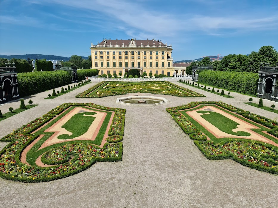 Schlosspark Schönbrunn fotoğraf 1