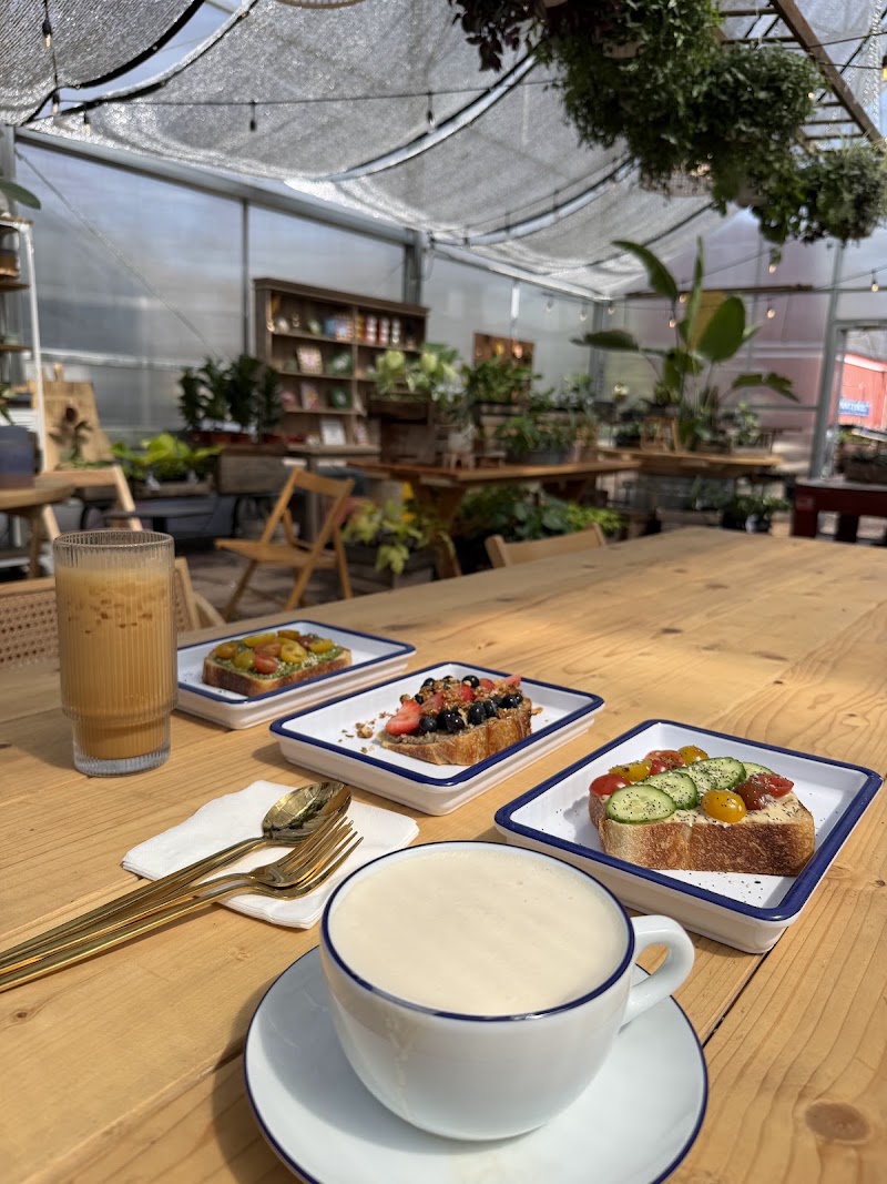 Maypop Coffee & Garden Shop photo 2
