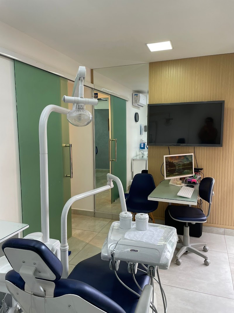 Dra. Fabiula Dantas Barbiero - Renovare Odontologia Especializada - foto 2