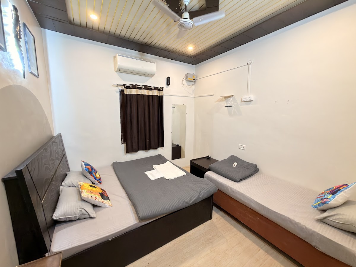 Yovibe Stays | Assi Ghat, Varanasi — 3