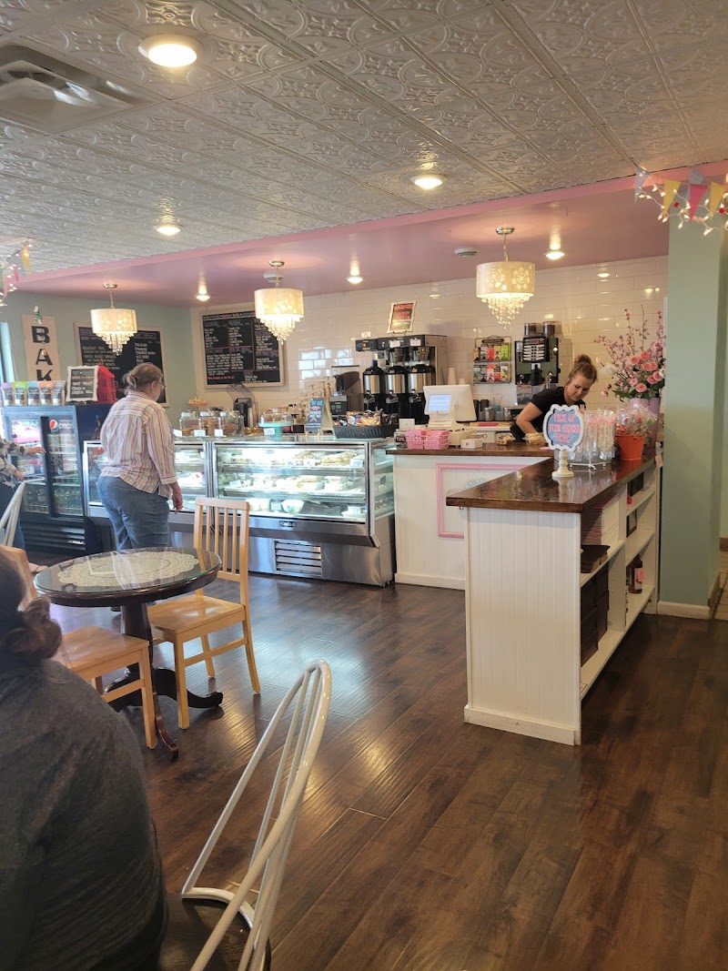 Diamond Dust Bakery & Coffee Shop photo 3