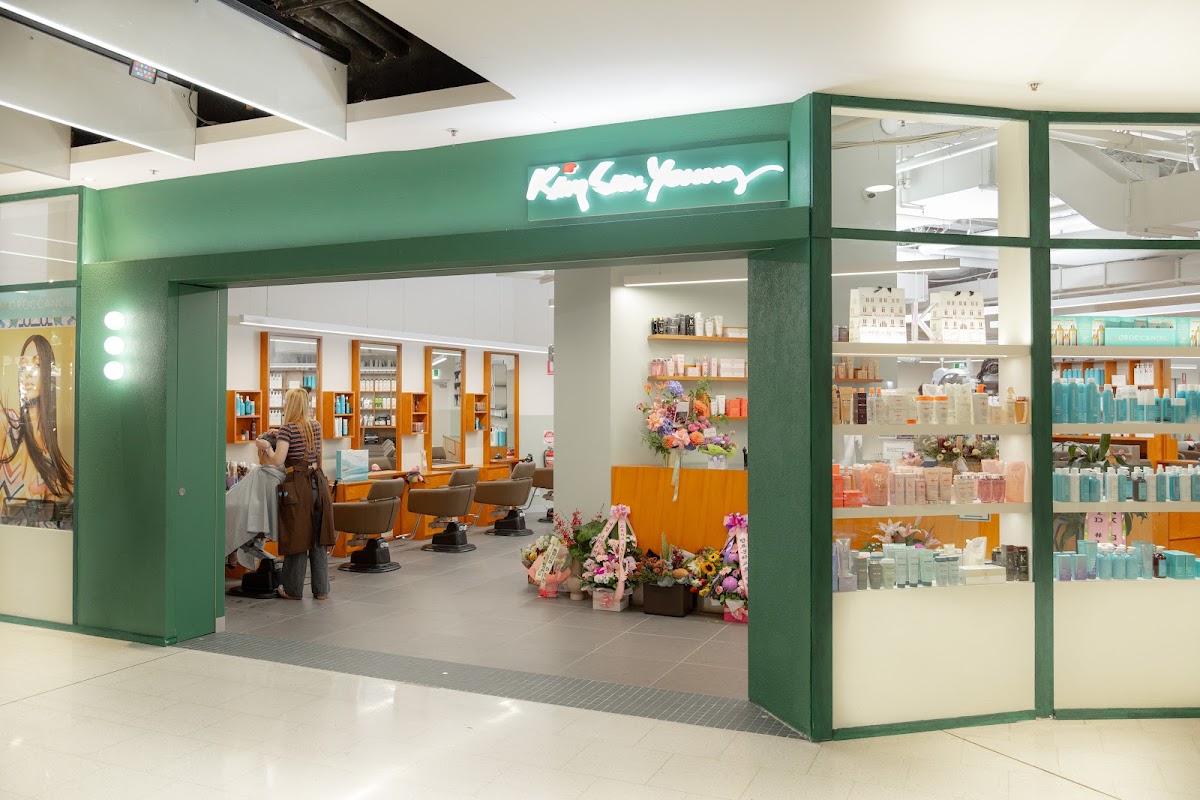 Kim Sun Young World Square photo 1