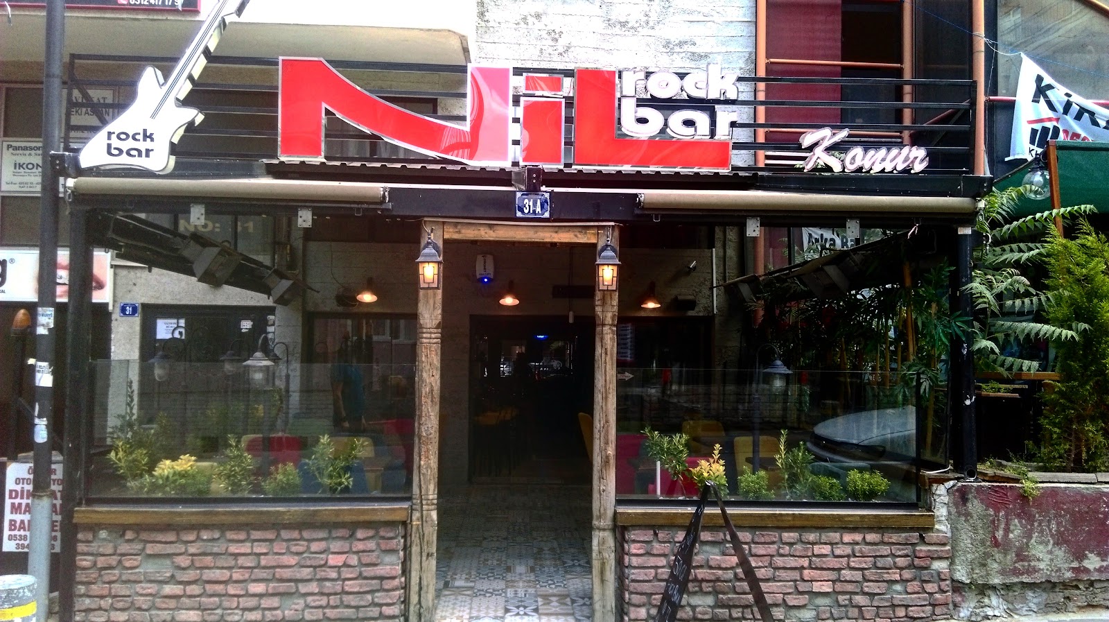 Nil Rock Bar mekanı