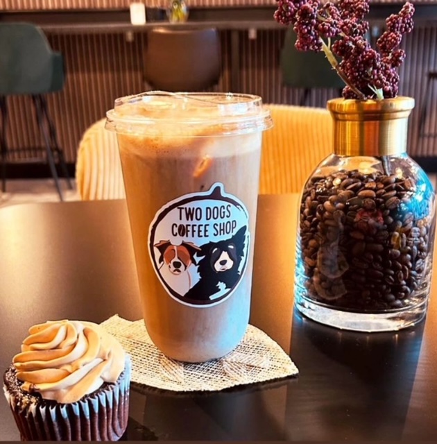 Two Dogs Coffee Shop photo 2