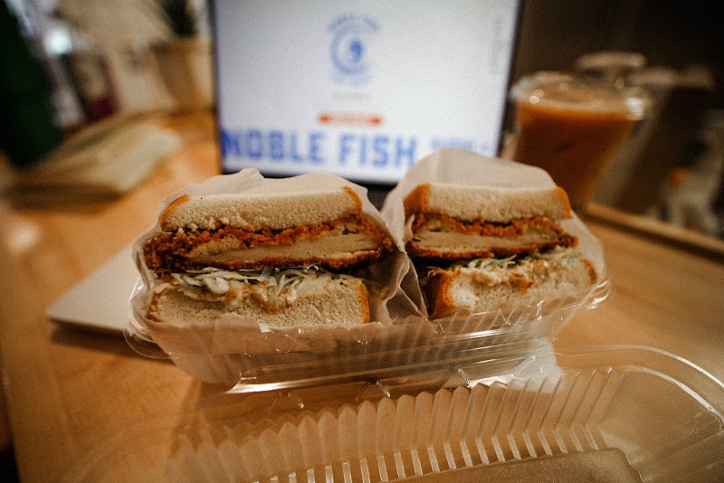 Noble Village Clawson (Noble Fish & White Wolf) photo 2