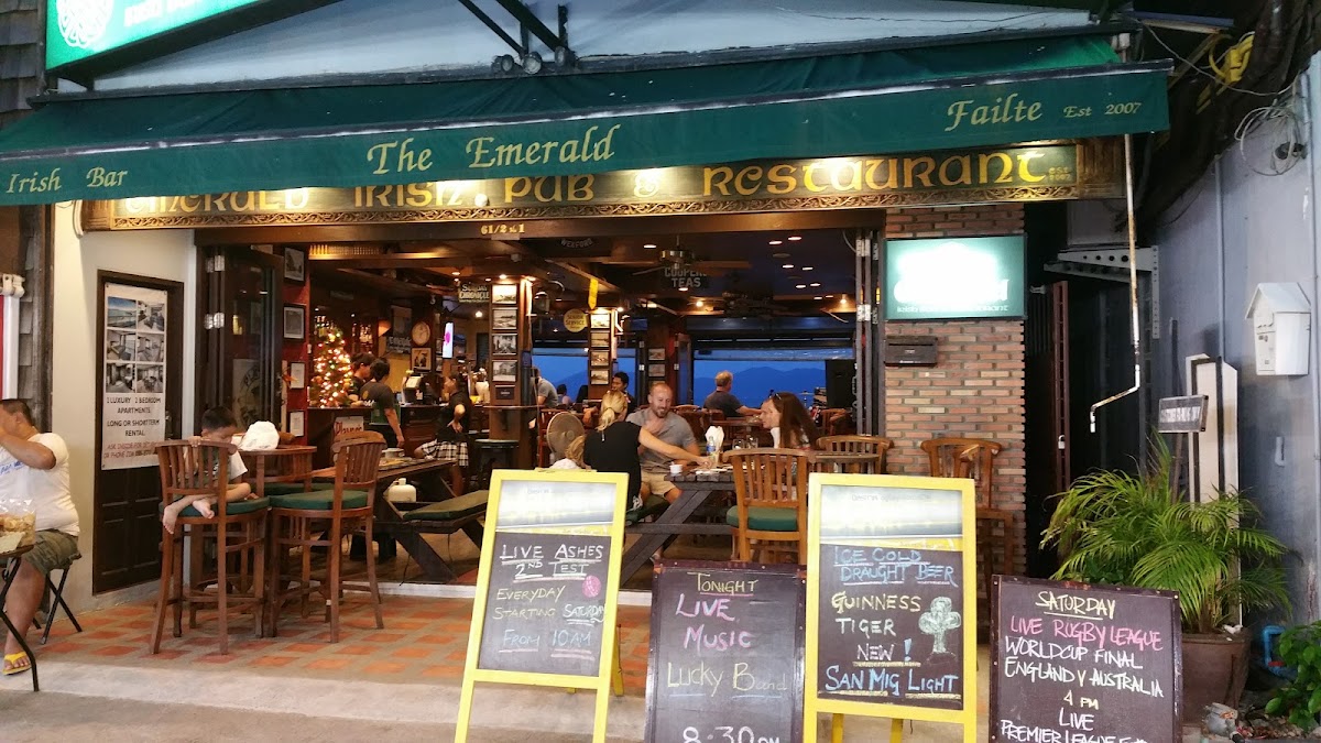Emerald Irish Pub - Main view