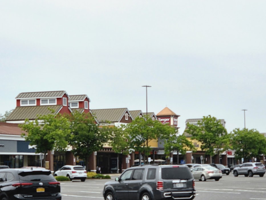 Tanger Outlets Riverhead fotoğraf 1