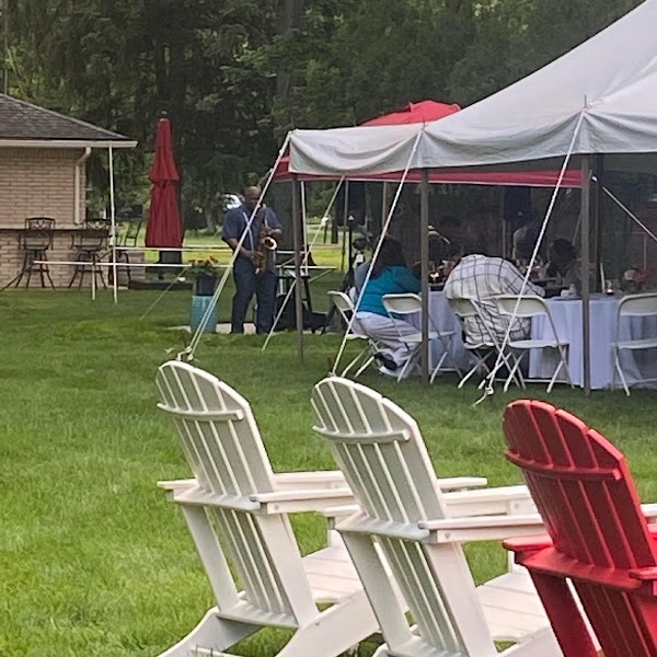 CHEF TY'S DELECTABLE DISHES exterior