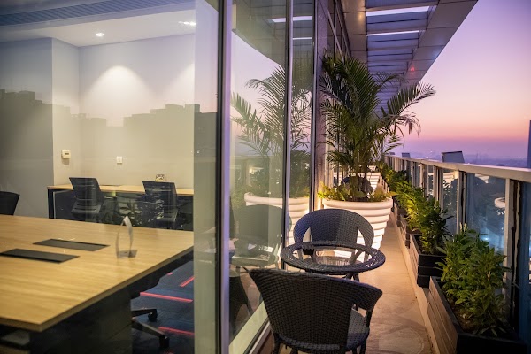 Desker Coworking Golf Course Road