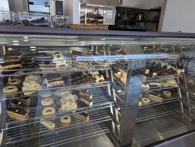 22 Cribb St French Pâtisserie Caloundra