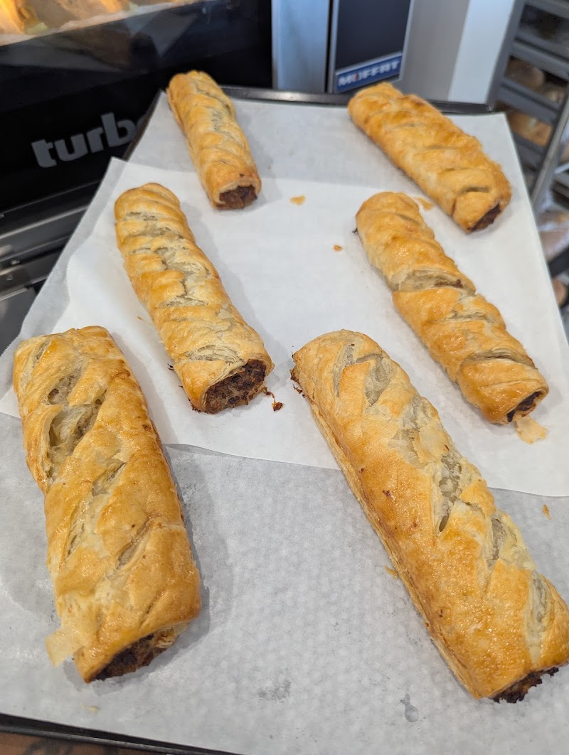 22 Cribb St French Pâtisserie Caloundra photo 3