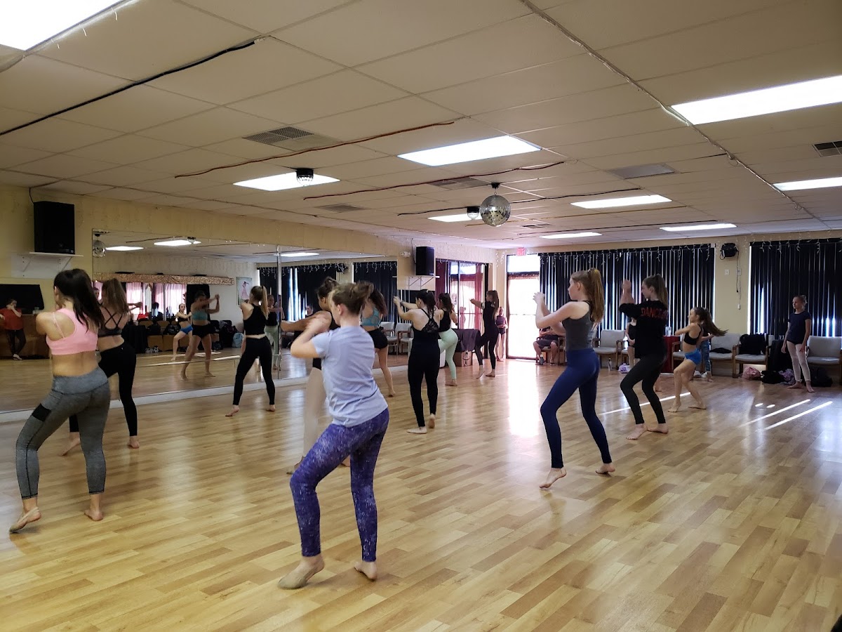 Sara Dance Center