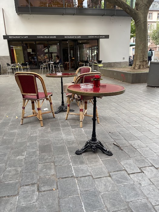 Kaffeehaus Goldene Waage fotoğraf 1