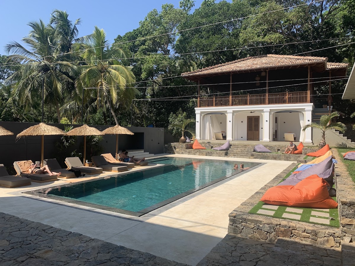 The Salty Surf & Yoga - Hiriketiya Sri Lanka — 4