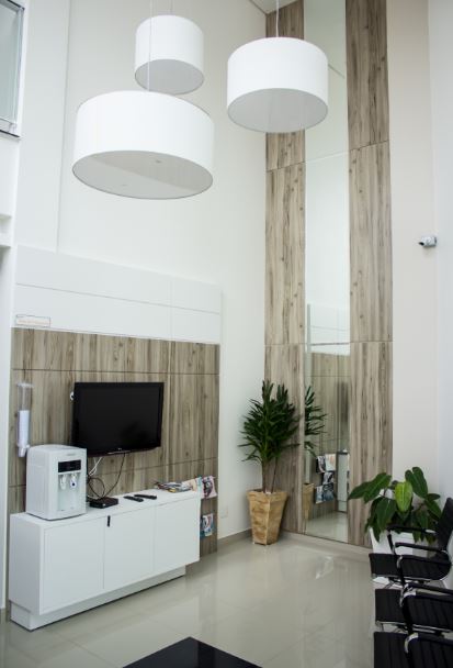 Implantes Dentários Curitiba - Centro Odontológico Supreme - foto 3