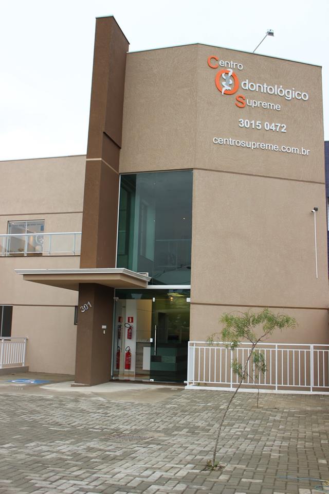Implantes Dentários Curitiba - Centro Odontológico Supreme - foto 5