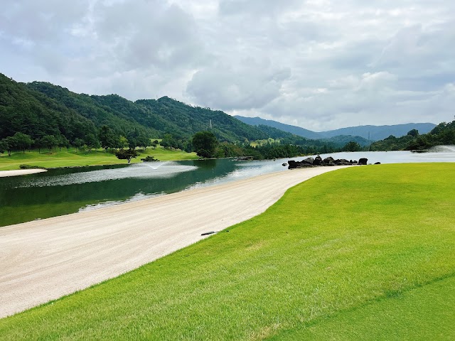 Sankaku Golf Club Tanimizu Course - Photo 9