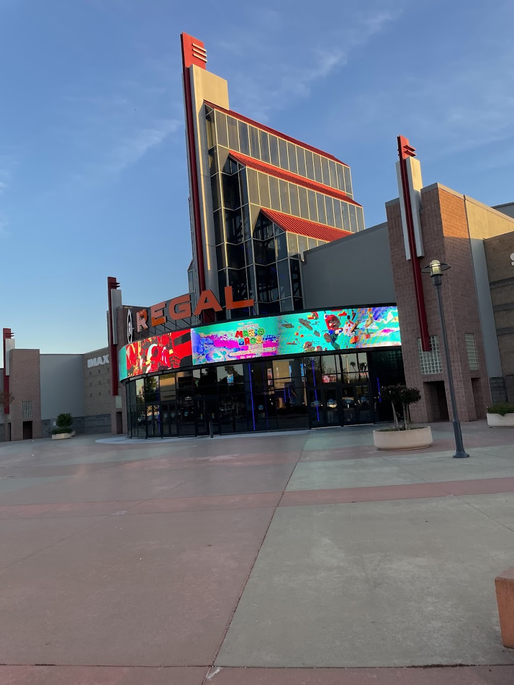 Hacienda Crossings Shopping Center