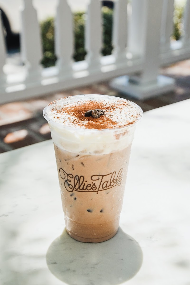 Ellie's Table photo 2