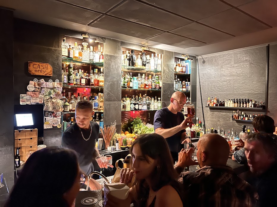 Zephyr Bar fotoğraf 1