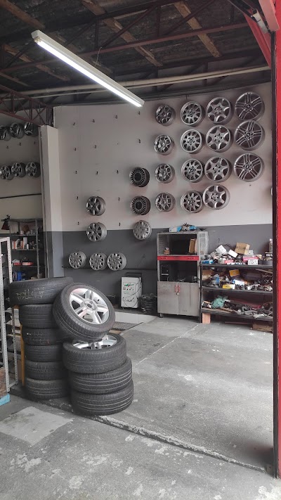 Foto de Auto and Tire Center Carvalho
