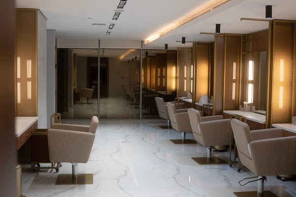 عناية صالون وسبا للسيدات | فرع أبحر بجدة — Enaya Salon & Spa for Women | Obhur Branch, Jeddah