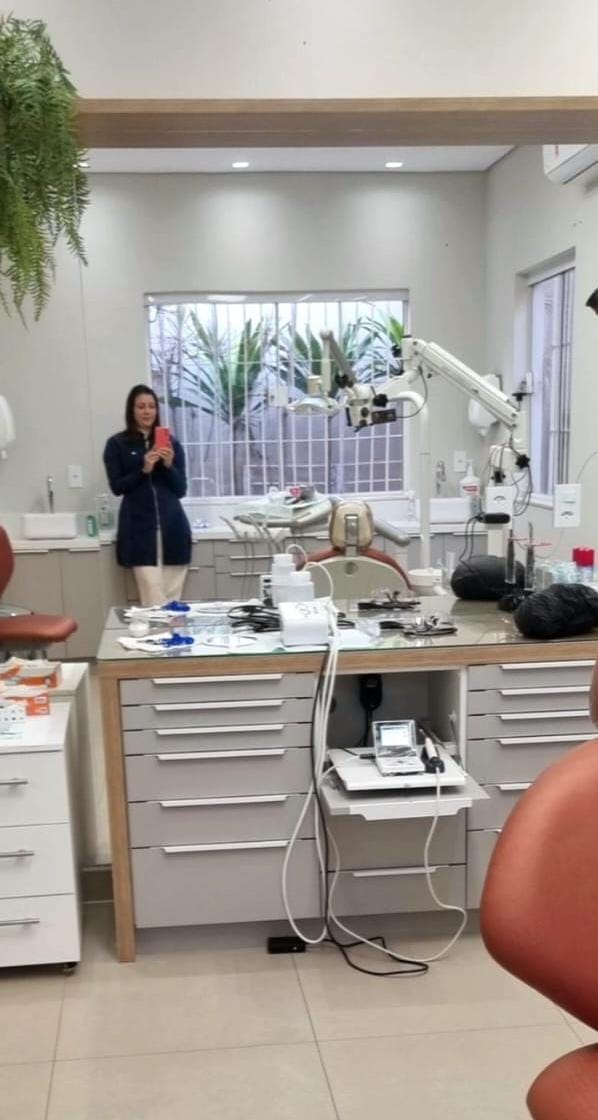 Dra. Janayna França de Alencar - Endodontia Microscópica - foto 1