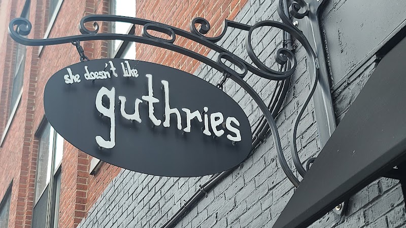 She Doesnt Like Guthries photo 4