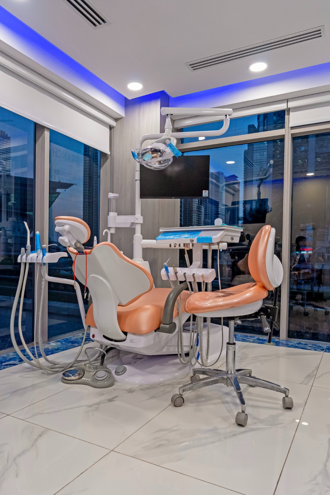 Magnum Dental Clinic - JLT 3