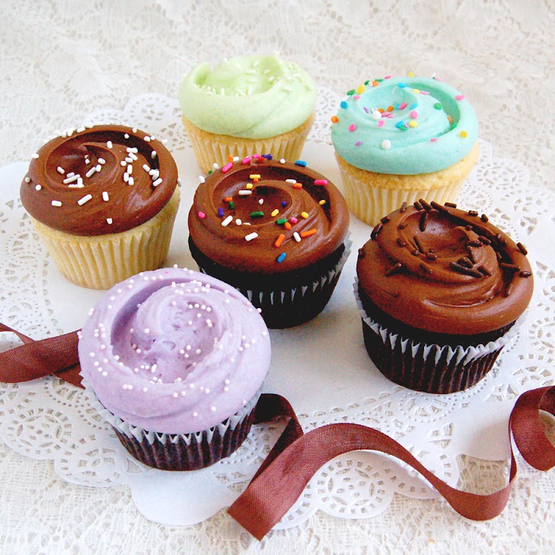 M Bakery