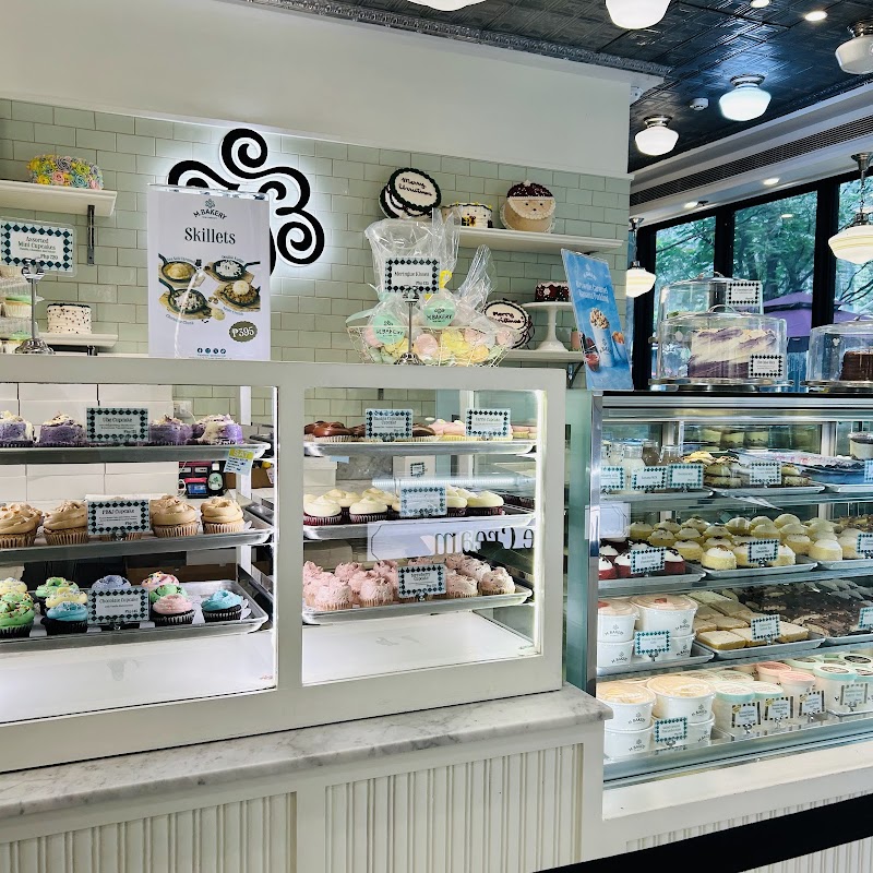 M Bakery