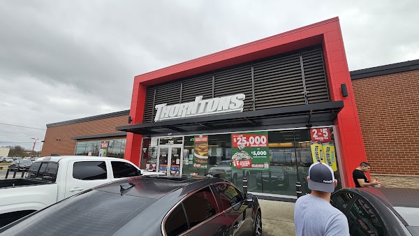 THORNTONS #261169 exterior