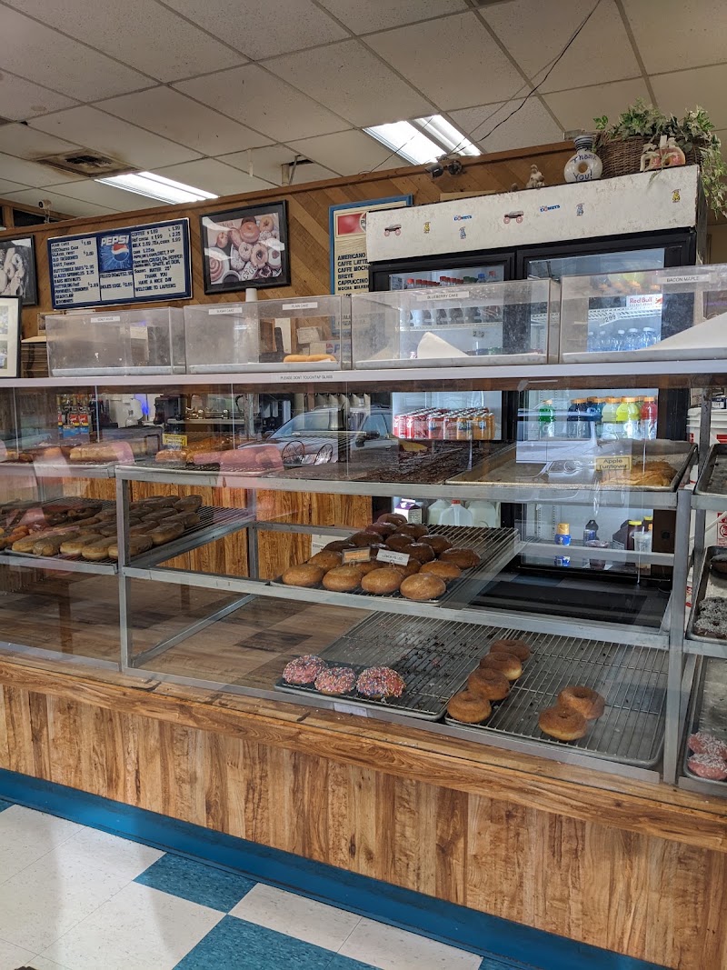 Lafeen’s Family Pride Donuts and Ice Cream photo 3