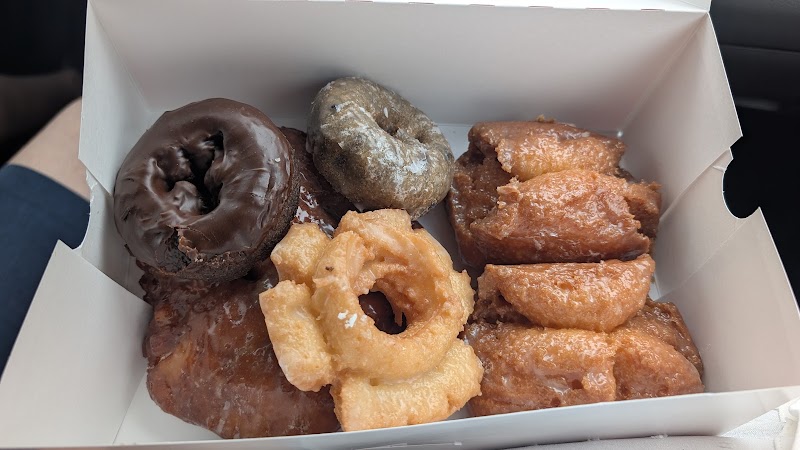Lafeen’s Family Pride Donuts and Ice Cream photo 3