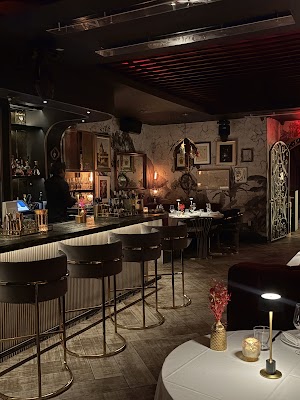 ADKT Kitchen, Bar & Lounge
