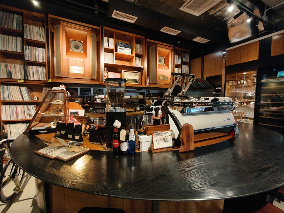Wing’s Coffee & Bar — photo 6
