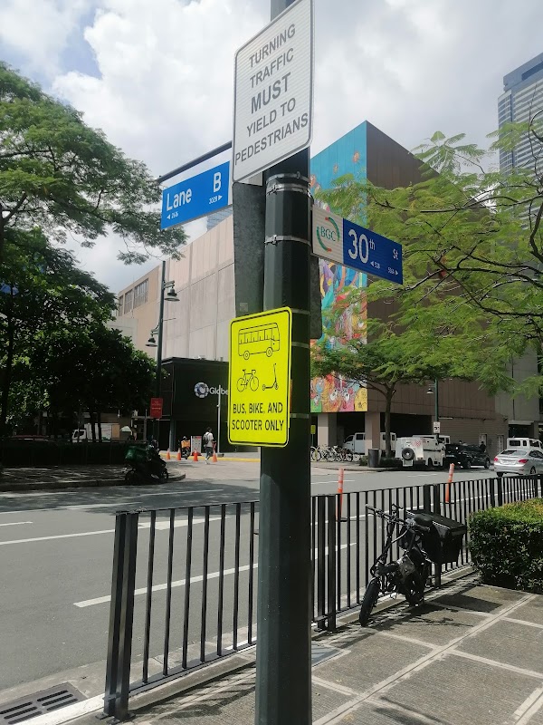 BPI 30Th St BGC Branch