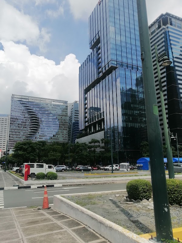 BPI 30Th St BGC Branch