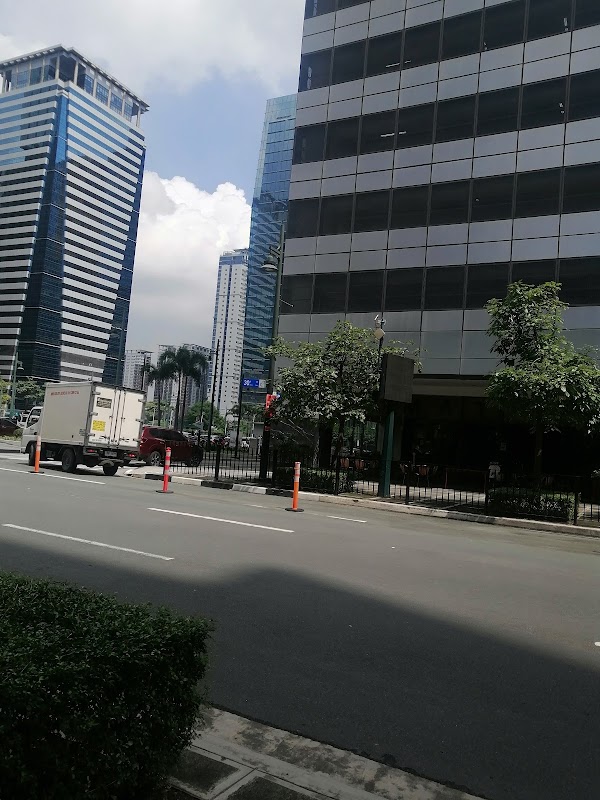 BPI 30Th St BGC Branch