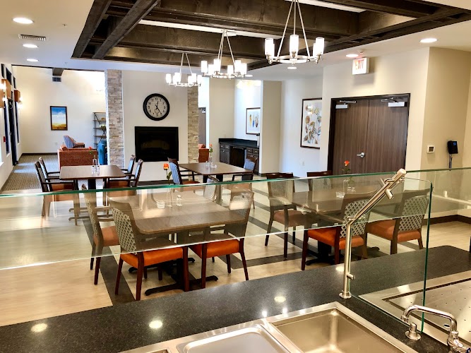 Las Brisas Rehabilitation and Wellness Suites