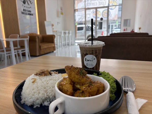 Luxe Coffee - Photo 1