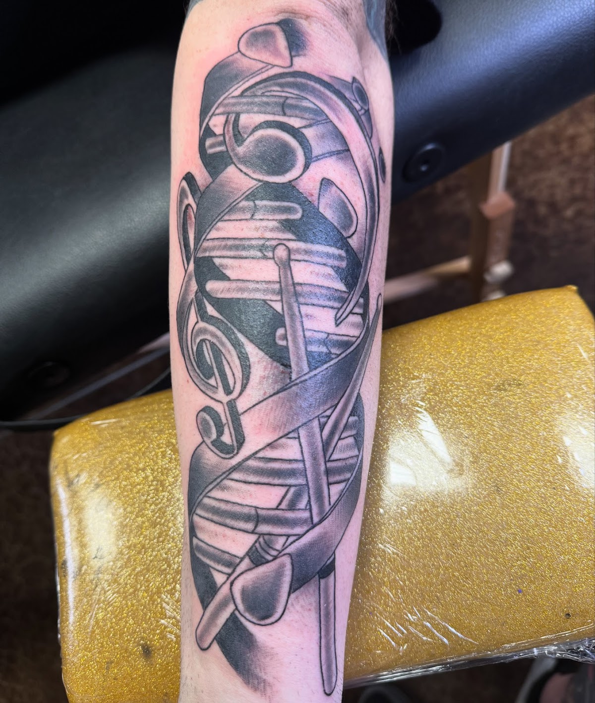 Iron Rose Tattoo tattoo work — photo 3