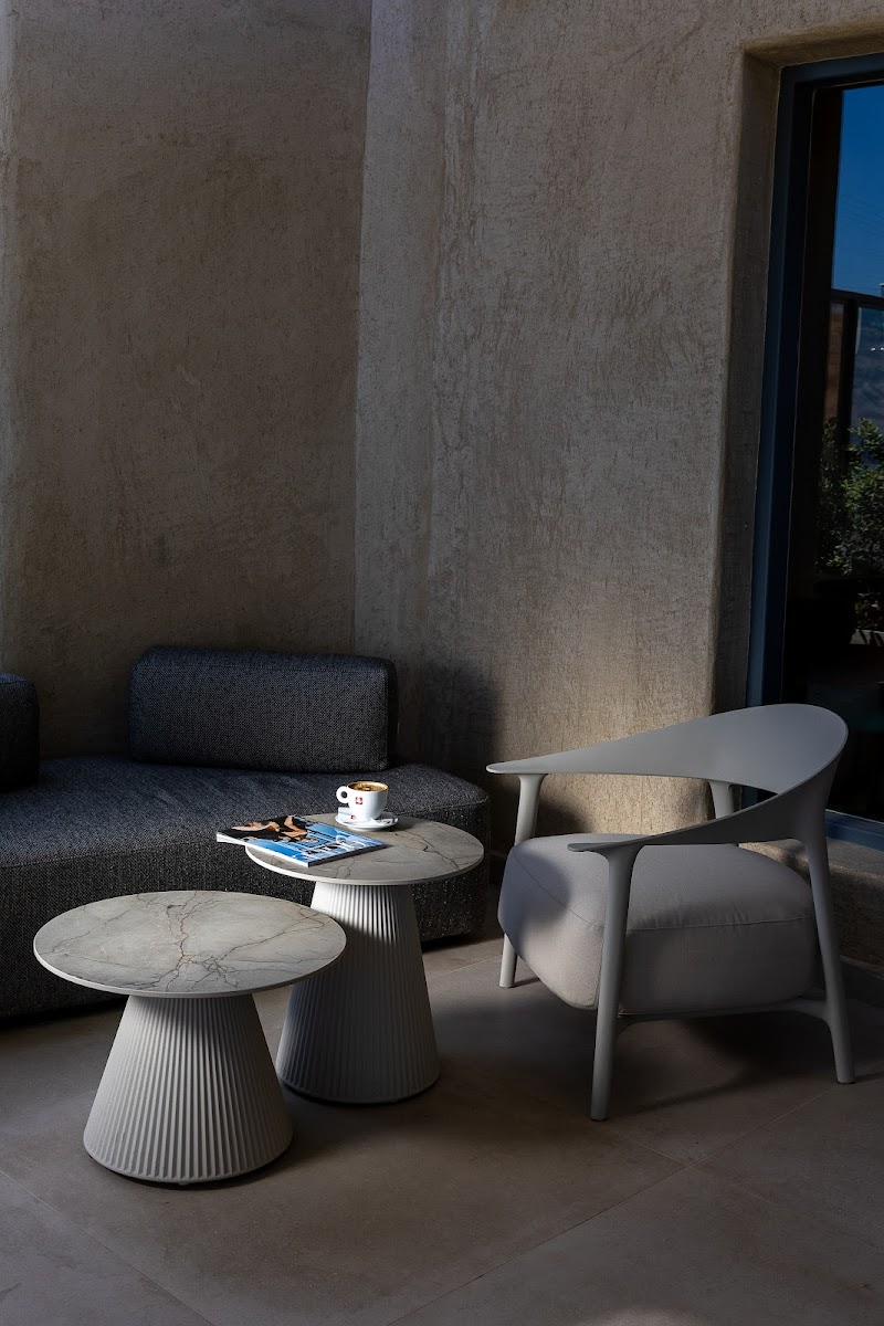 Professor Cafe Santorini