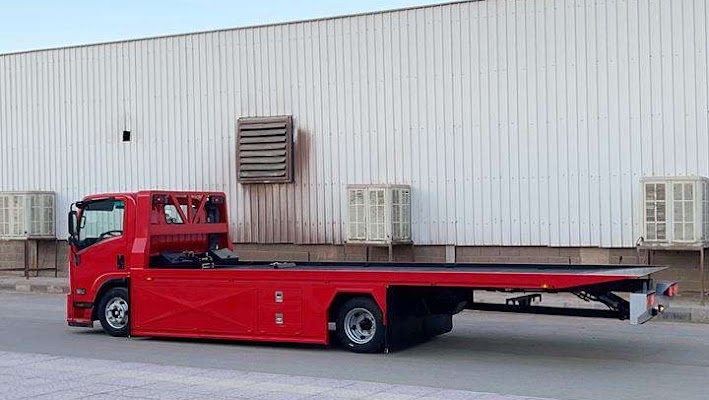 سطحة ابو جبار للنقل والشحن.