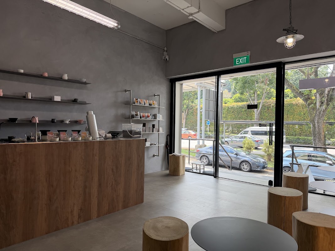 Mak Cik Coffee & Tea Roastery