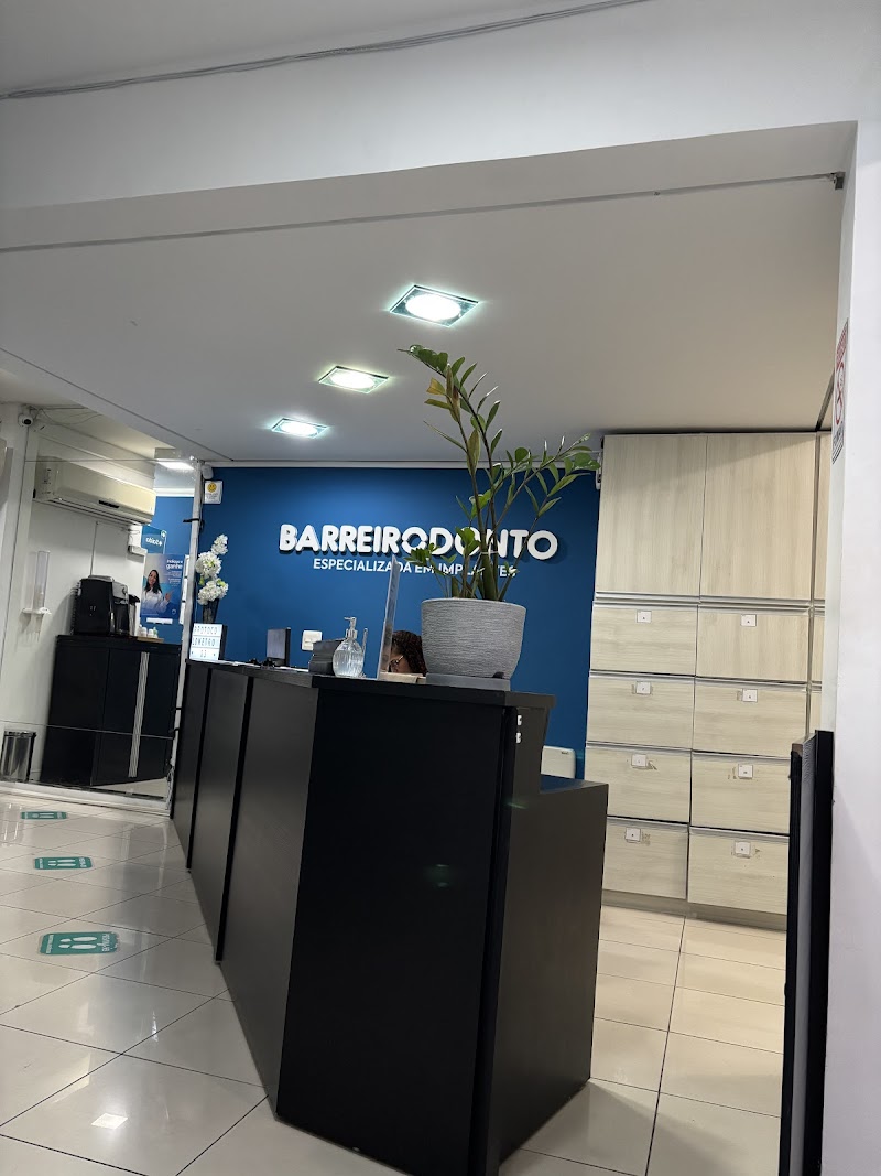 Barreirodonto - Especializada em Implantes - foto 2