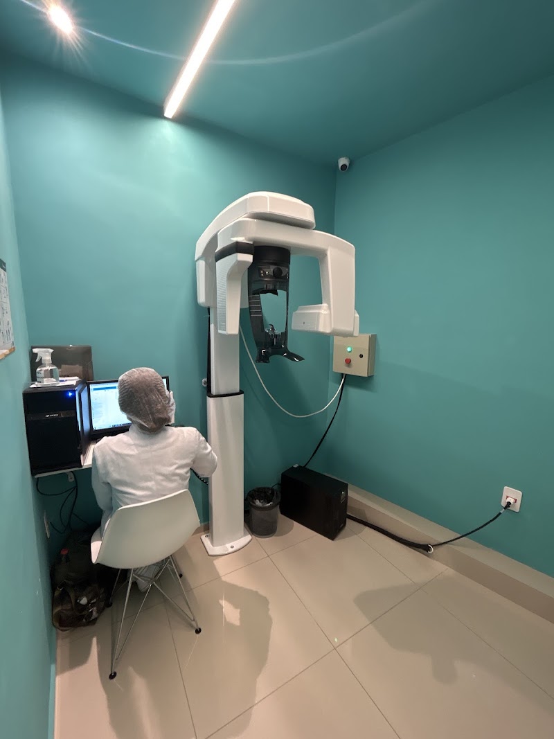 Orallook - Implantes e Próteses Dentárias - Nova Iguaçu - foto 3