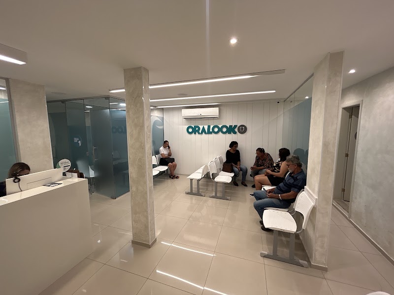 Orallook - Implantes e Próteses Dentárias - Nova Iguaçu