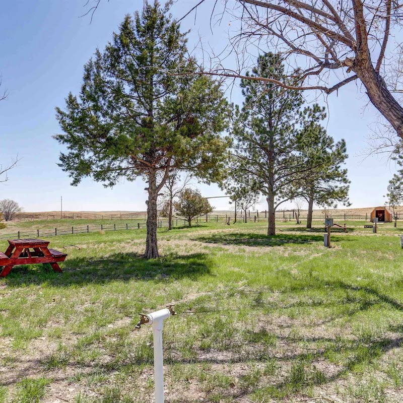 Badlands Heritage Guest Ranch - Photo 3