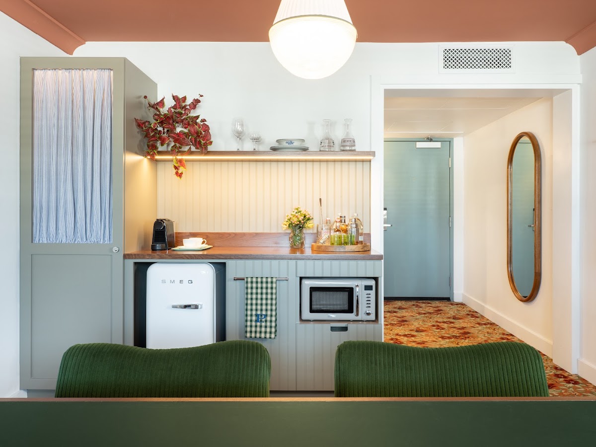 Palihouse West Hollywood, dog-friendly hotel, photo 4